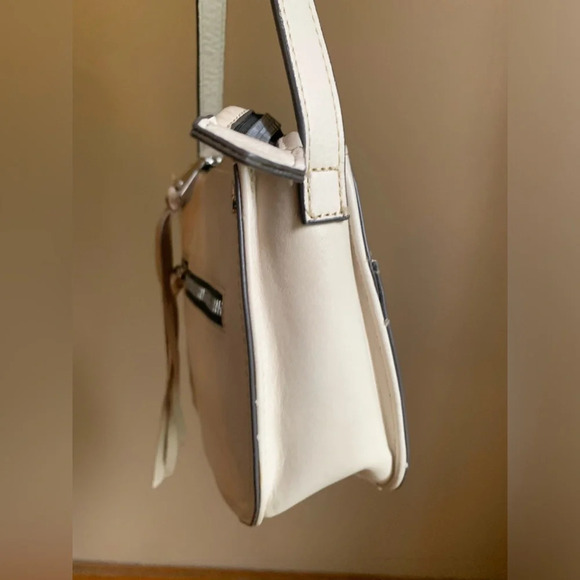 Aimee Kestenberg Sorrento Crossbody Bag - leather white cream purse - Picture 4 of 13